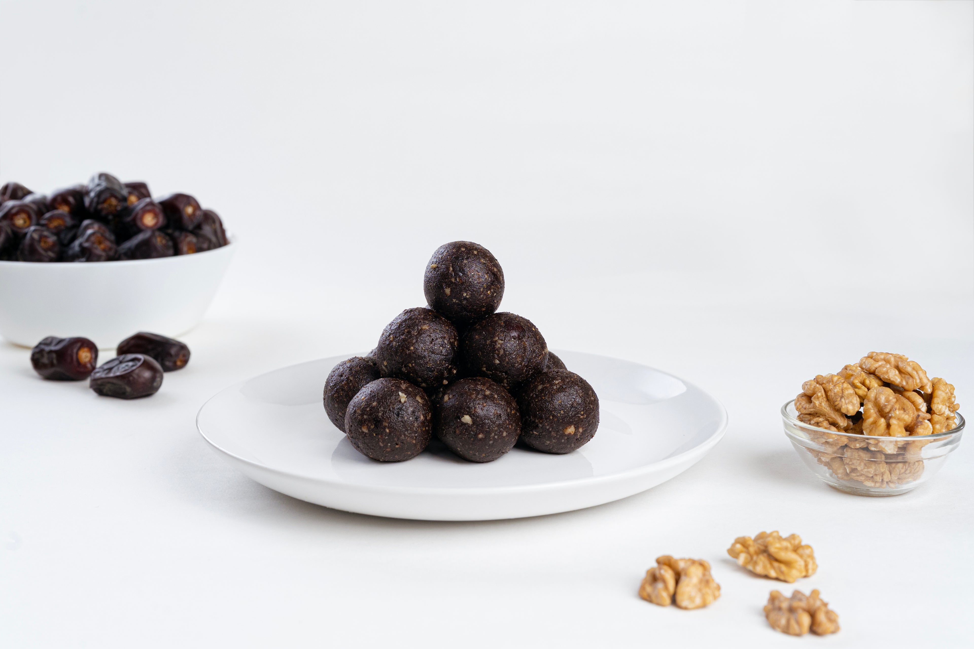 Date Walnut Ladoos
